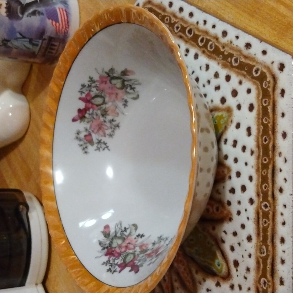Carnival glass bowl